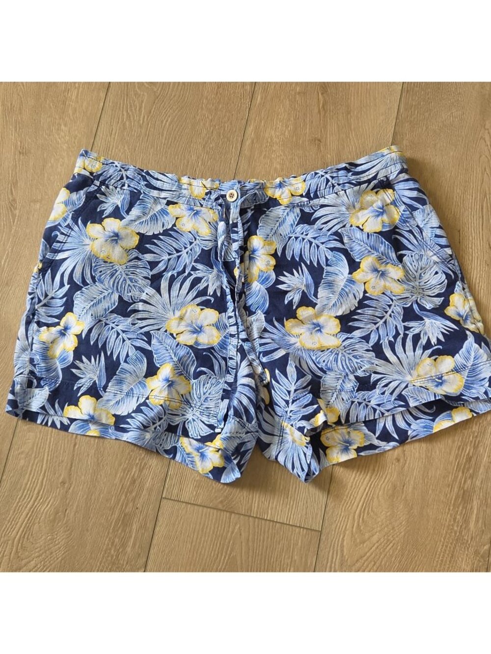 Tommy Bahama Blue Linen Tropical Floral Womens Shorts XL